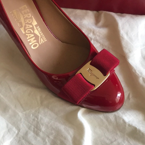 salvatore ferragamo shoes red